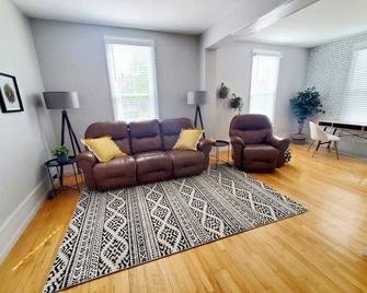 Dog Friendly|Fenced|Winter Monthly Rates - Alpena