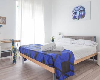 Nonna Pina Art Rooms - Napoli - Camera da letto