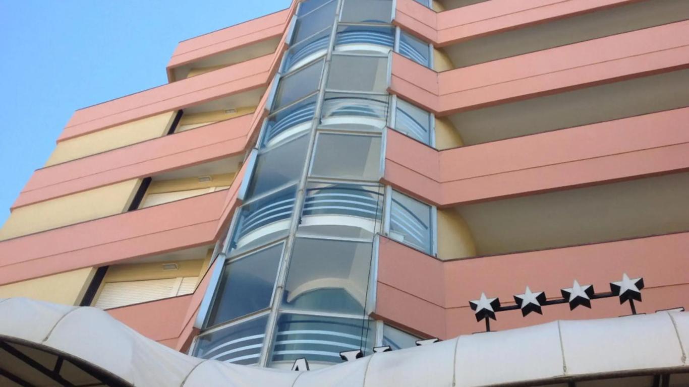 Hotel David