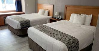 Microtel Inn & Suites by Wyndham Newport News Airport - Newport News - Soverom