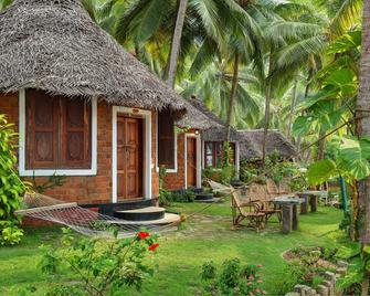 Soma Manaltheeram Ayurveda Beach Village - Thiruvananthapuram - Βεράντα