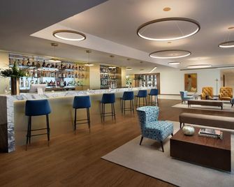 Boeira Garden Hotel Porto Gaia, Curio Collection by Hilton - Vila Nova de Gaia - Bar