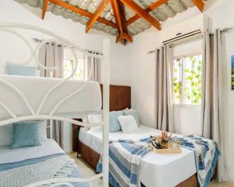Escape to Puerto Plata, Cozy 2BR Loft in Las Mercedes, 5 Min From Beaches - Puerto Plata - Makuuhuone