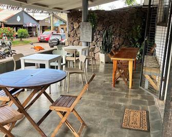 Inaki Uhi Hotel - Hanga Roa - Hàng hiên