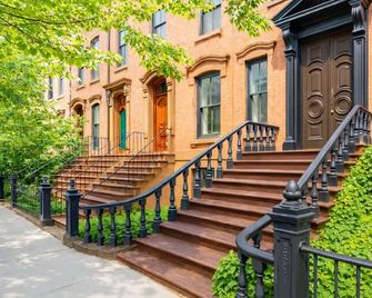 Perfect Downtown Stay Yale Walk Sallys Apizza - New Haven