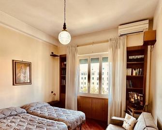Siam Guest House Rome - Rome - Bedroom