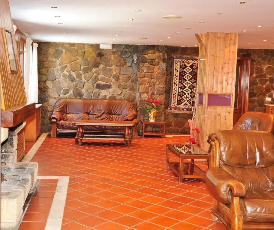 هوتل نيفاسور