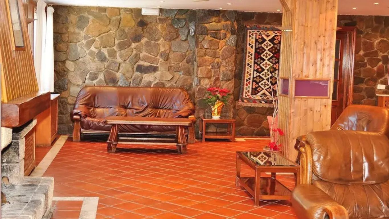 هوتل نيفاسور