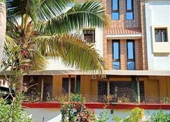 Gaurang Homestay - Vadodara - Edificio