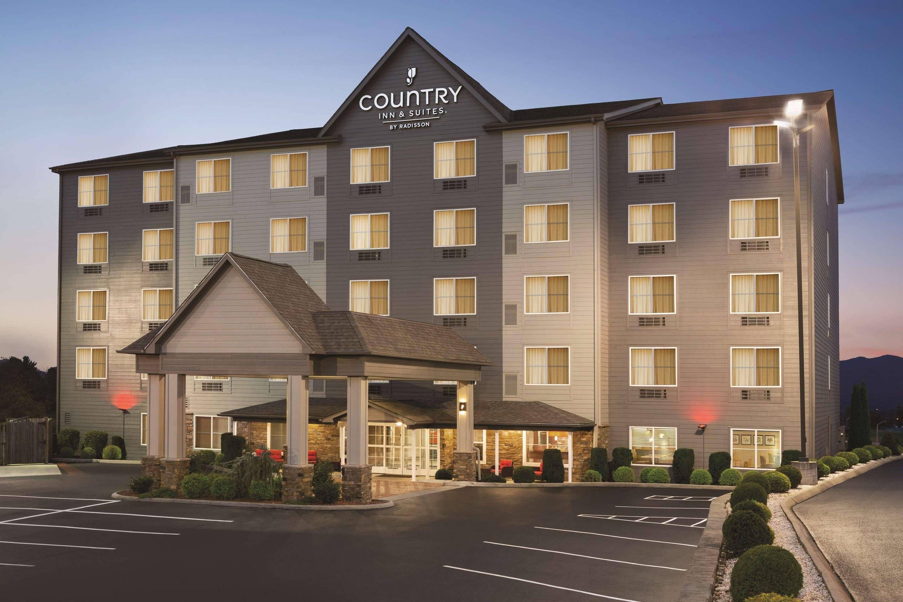 Country Inn & Suites by Radisson, Wytheville, VA - Wytheville - Будівля