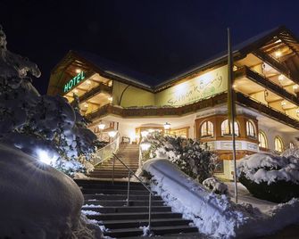 Silberkönig Schwarzwald Hotel & Restaurant Ringhotel - Bleibach - Gebäude