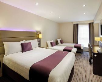 Premier Inn Derby Cc - Cathedral Quarter - Derby - Bedroom