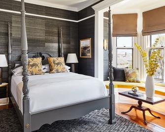 The Cliffside Inn - ניופורט - חדר שינה