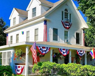 Bourne Bed & Breakfast - Ogunquit - Edificio