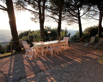 Casa Trinita - Corciano - Patio