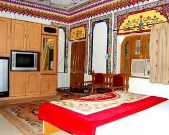 Hotel Oasis - Pushkar