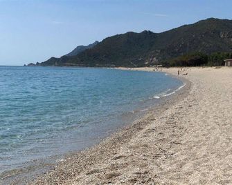 Rejna Residence - Cardedu - Pláž