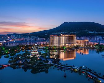 Hilton Garden Inn Yuxi Xinping - Yuxi - Edificio