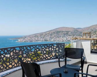 Arrei Hotel - Sarandë - Balcon