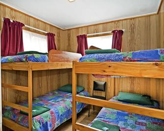 Acclaim Pine Grove Holiday Park - Esperance - Bedroom