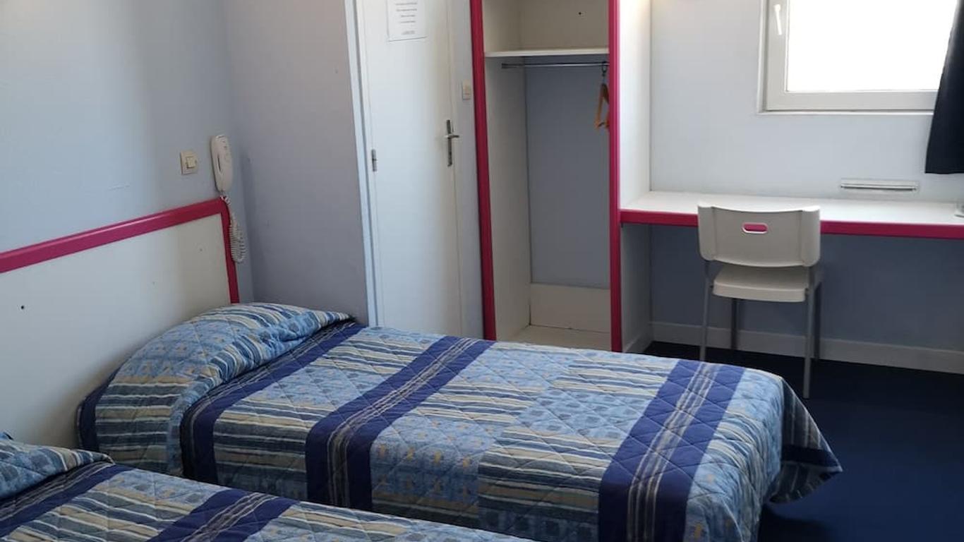 أوتل ترايوتل