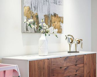 Stylish Luxe House at Point Cook - Point Cook - Servicio de la habitación