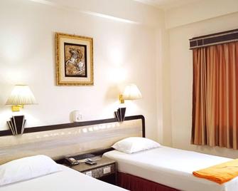 Thai Hotel - Nakhon Si Thammarat - Bedroom