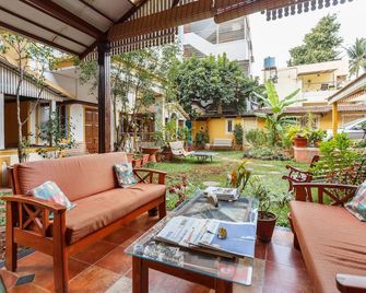 Casa Cottage - באנגאלור - פטיו