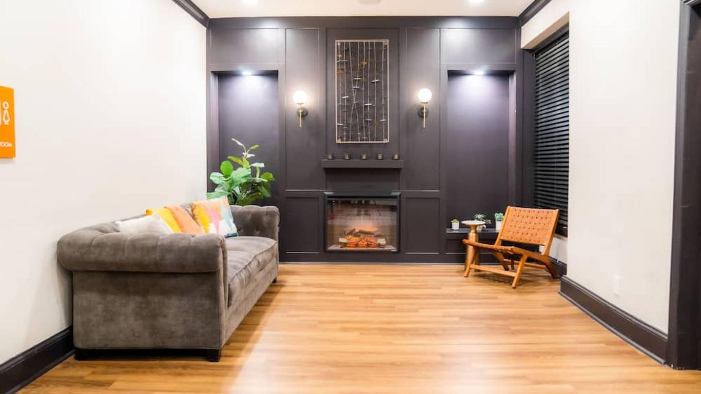 بيت شباب أمستردام