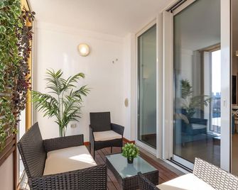 Hangar Home - Bicocca Area - Milano - Balcone