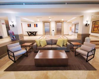 Holiday Inn Reynosa Zona Dorada By IHG - Reynosa - Ingresso