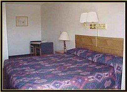 National 9 Inn Sand Canyon - Cortez - Bedroom