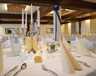 Stadthotel Alsfeld - Alsfeld - Sala de banquetes
