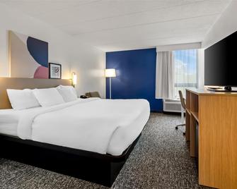 Spark by Hilton Wytheville Holston Rd I 81 - Wytheville - Bedroom
