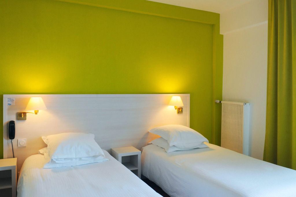 هوتل بو ريفاج - رويان - غرفة نوم