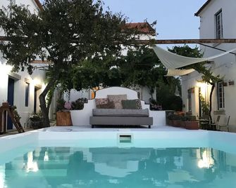 Oryza Guest House& Suites - Coimbra - Basen