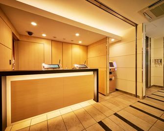 Super Hotel Akihabara Suehirocho - Tokyo - Front desk