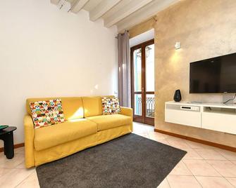 Marriott Le Petit Bijou Downtown Restyling 2025 DesenzanoLoft Official Partner Homes & Villas by Marriott Bonvoy - Desenzano del Garda