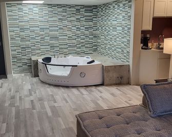 Red Fox Inn - Waverly