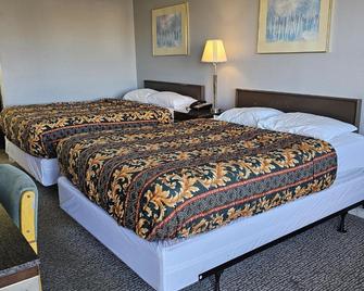 Brookville Inn By OYO Near Dayton International Airport - Brookville - Bedroom