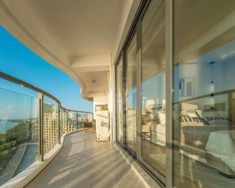 Yi'an Hotel (Dongfang Haiguwan Branch) - Dongfang - Balcony