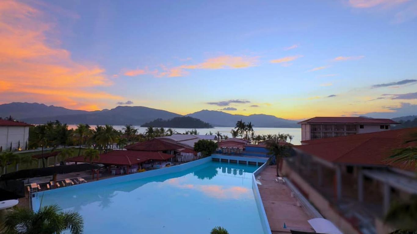 وايت روك بيتش هوتل + ووتربارك