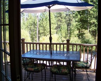 Beautiful Mountain Vacation Cabin, 10 Miles from Idaho City, 30 to East Boise, - Boise - Balcony