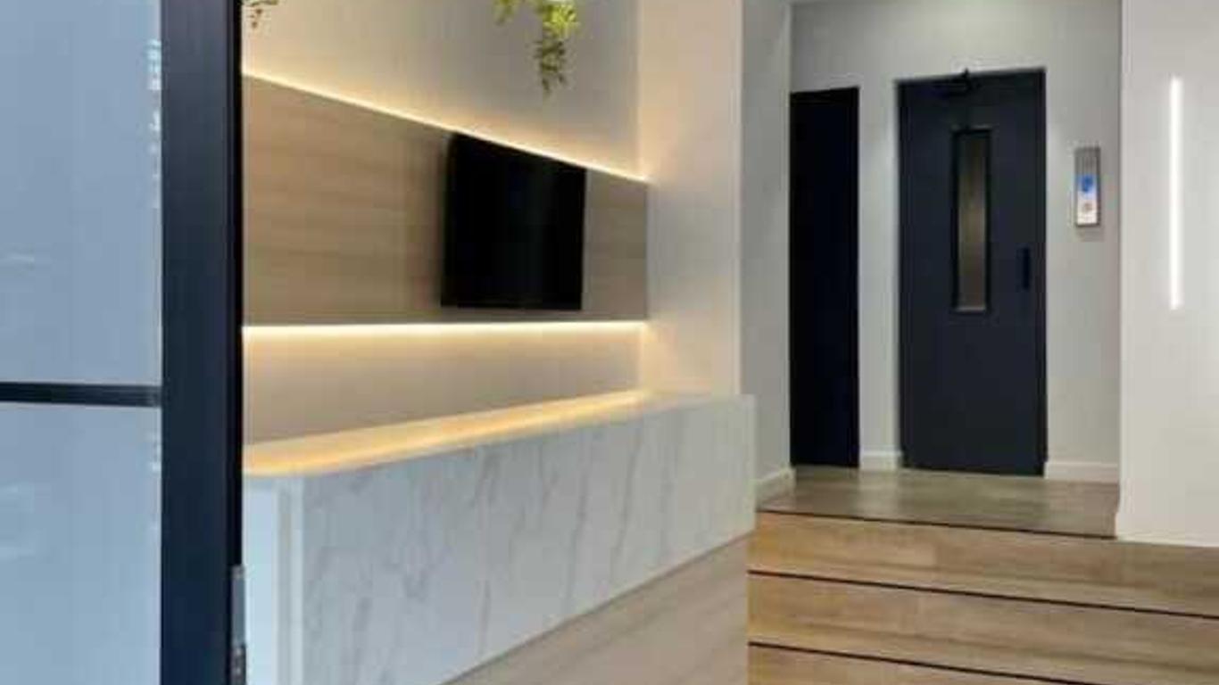Lc Hotel Urbano