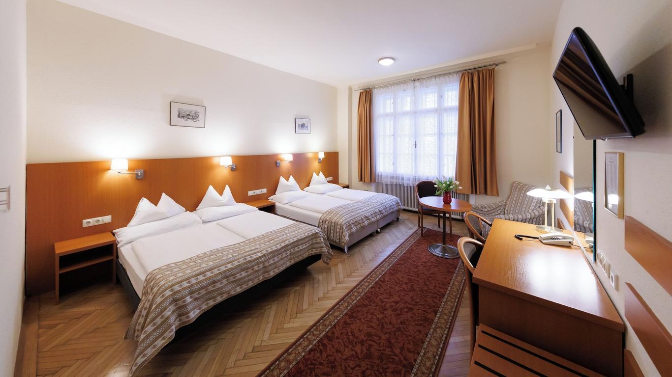 Continental Hotel-Pension