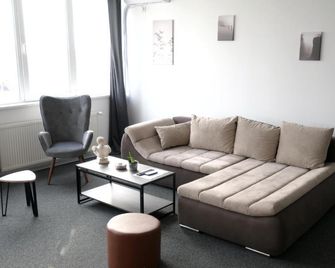 Luana Airport Apartments #3 - Otopeni - Sala de estar