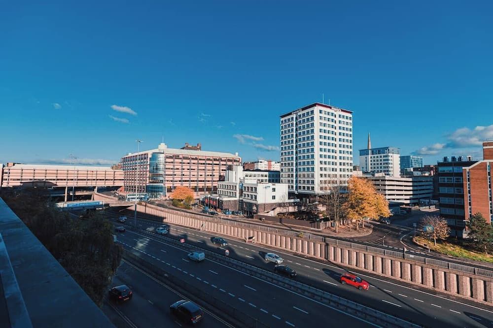 The Skyline Suite - Private Balcony Views - Coatbridge - Venkovní prostory