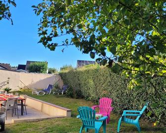 Pleasant village house Ploeren- Golfe du morbihan - Ploeren - Patio