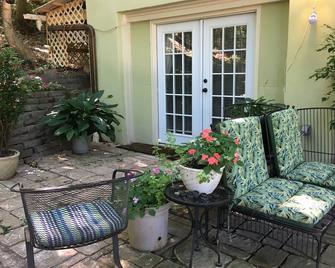 Cozy Apartment Studio for Your Stay in Chattanooga at \'Mountain View\' - Chattanooga - Patio