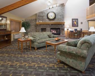 Cobblestone Hotel and Suites - Wisconsin Rapids - Wisconsin Rapids - Sala de estar
